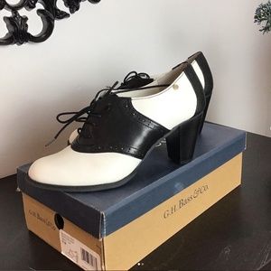 G.H Bass & Co. black and white oxford